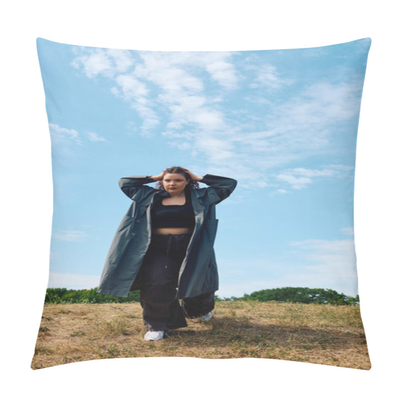 Personality  A Confident Plus Size Woman Poses Gracefully In A Lush Green Field, Basking In The Sunlight. Pillow Covers