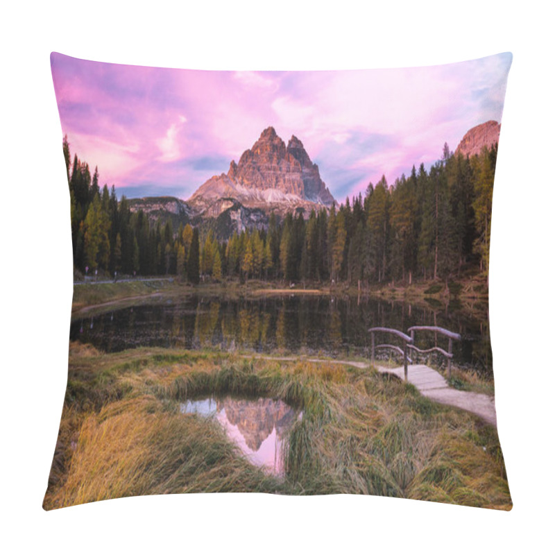 Personality  Lake Antorno, Three Peaks Of Lavaredo, Lake Antorno And Tre Cime Di Lavaredo, Dolomites, Italy Pillow Covers