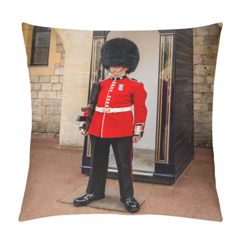 Personality  LONDON, ENGLAND - MAY 05, 2016 : British Royal Guard In Red Uniform At Tower Of London On May 28,2016 In London, England Pillow Covers