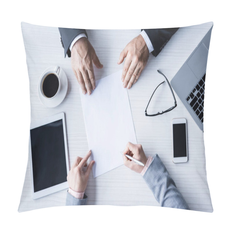 Personality  Business Partners Signing Contract Pillow Covers