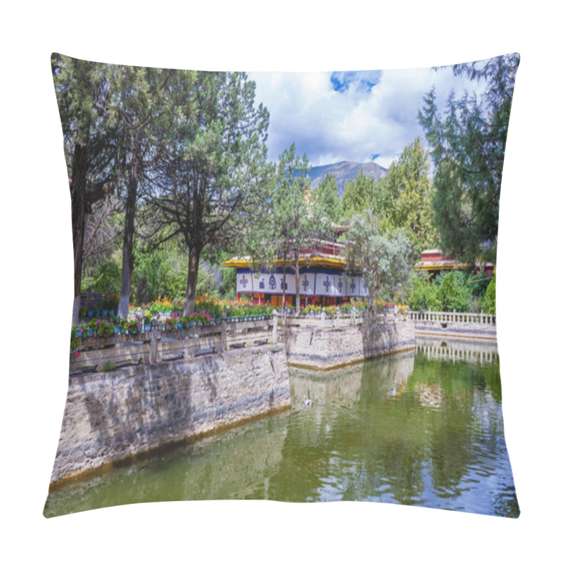 Personality  Norbulingka Dalai Lama Summer Palace, Lhasa, Tibet, Lhasa Pillow Covers