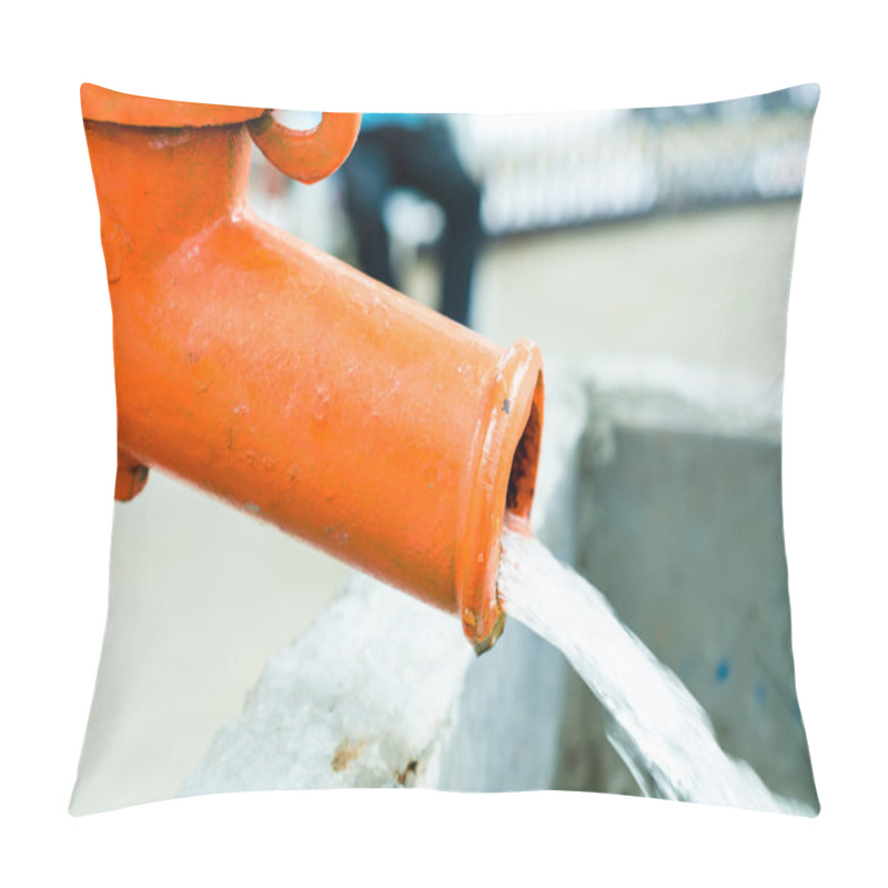 Personality  Old Orange Water Pump Pillow Covers