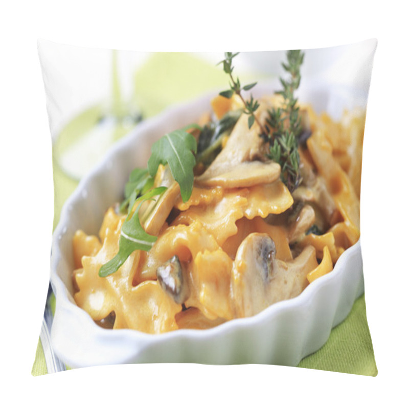 Personality  Vegetarian Pasta Dish Pillow Covers