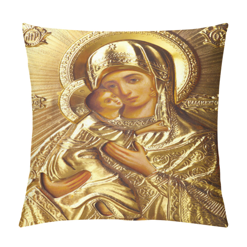 Personality  Icon Of Motrer Mary Pillow Covers