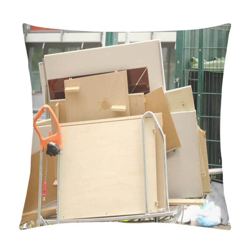 Personality  Bulky Waste, Old Furniture, Tables, Used Things On The Street Before It Is Collected, Problem Of Shredding Garbage, Disposal Of Bulky Refuse, Is Diverted For Recycling, Pollution Of Nature Pillow Covers