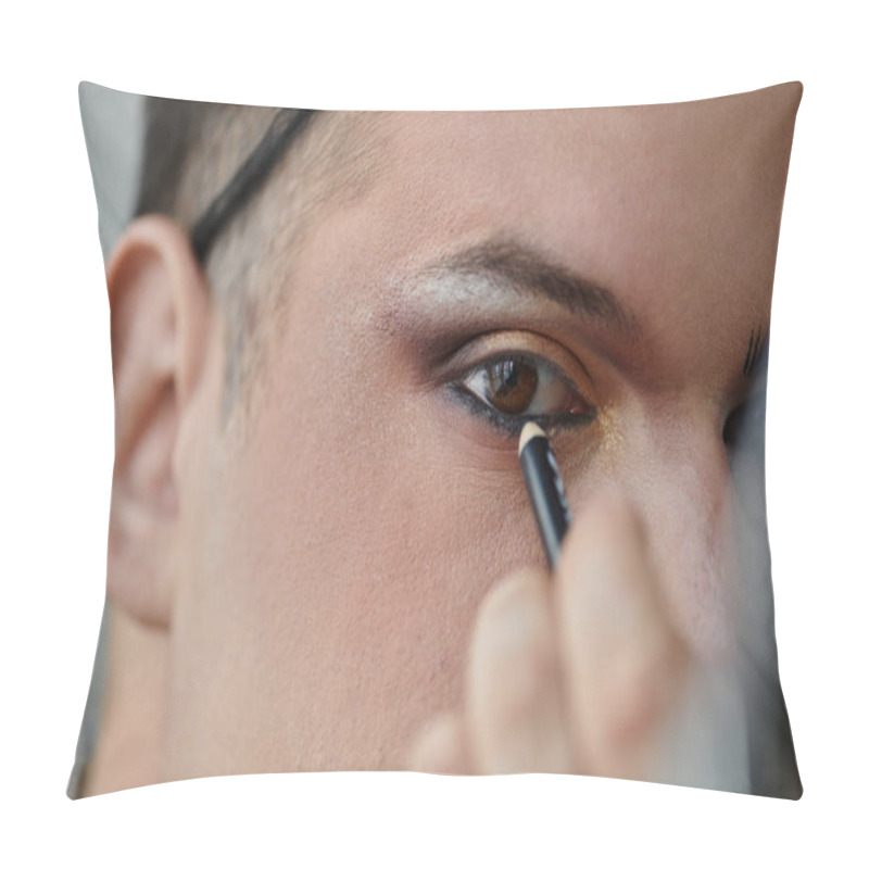 Personality  A Queer Person Applies Eyeliner To Their Eye With Precision, Creating A Striking Look. Pillow Covers