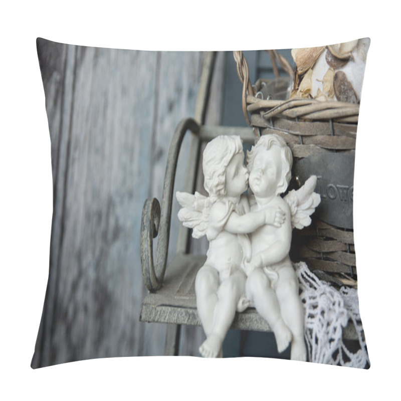 Personality  Figurines Angels Sitting On A Bench Pillow Covers