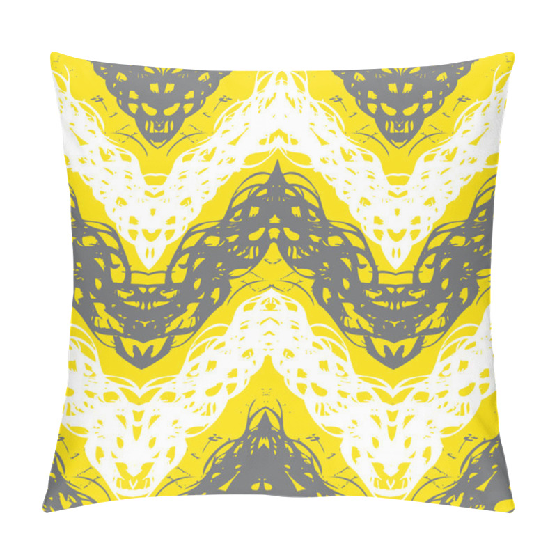 Personality  Hand Drawn Pattern With Brushed Zigzag Line. Pillow Covers