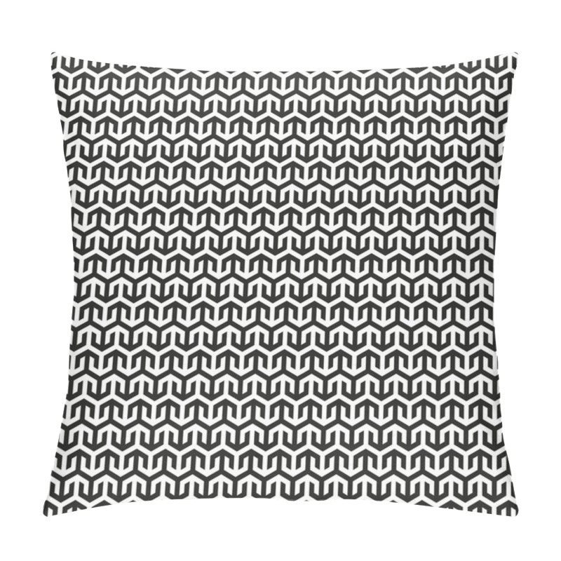 Personality  Seamless Abstract Interlocking Geometric Background Texture Pattern In Black And White Pillow Covers