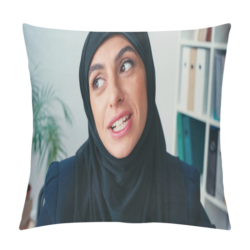 Personality  Young Muslim Businesswoman In Hijab Talking While Looking Away Pillow Covers