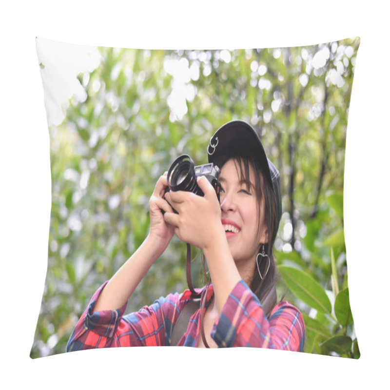 Personality  Travel Concept. Asian Girls Are Traveling In The Woods.  Beautiful Women Are Taking Photos In The Forest. Pillow Covers