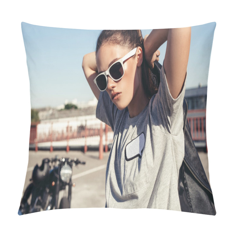 Personality  Alluring Sexy Young Girl With Old Fashioned Motorcycle Pillow Covers