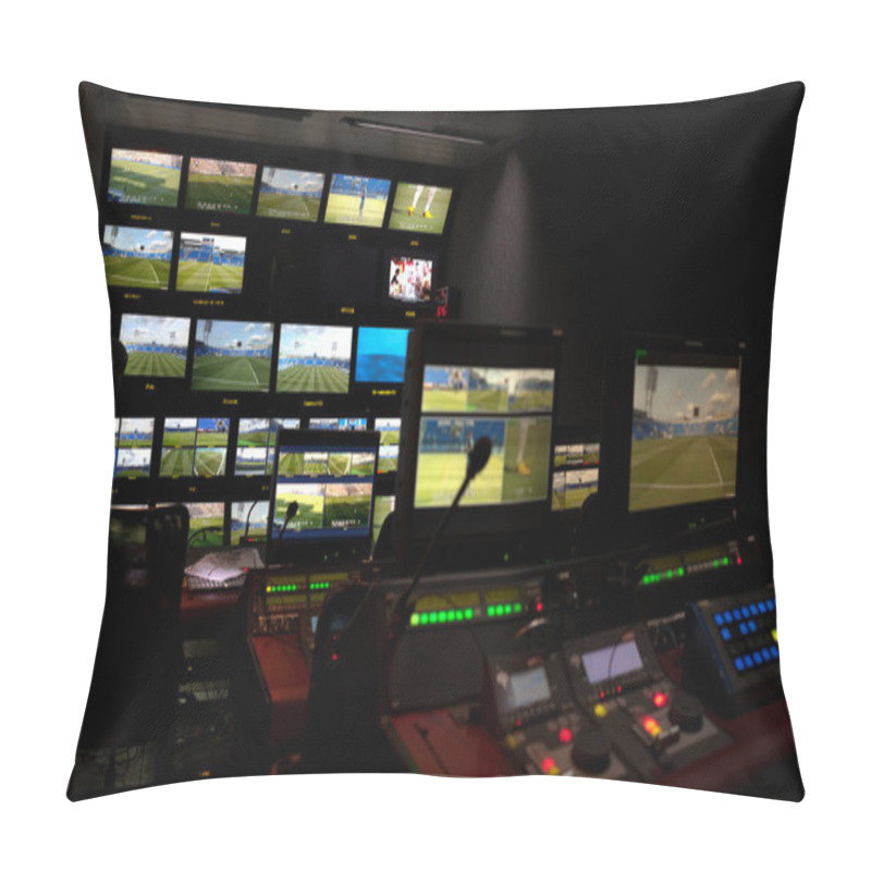 Personality  Television Broadcast Gallery Pillow Covers