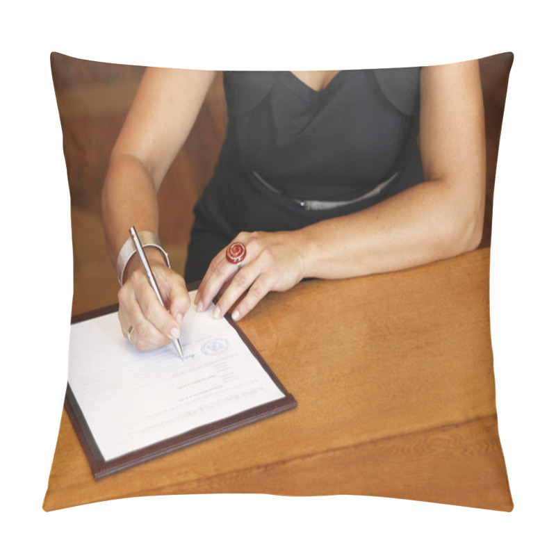 Personality  Bride Signing Marriage Contract Pillow Covers