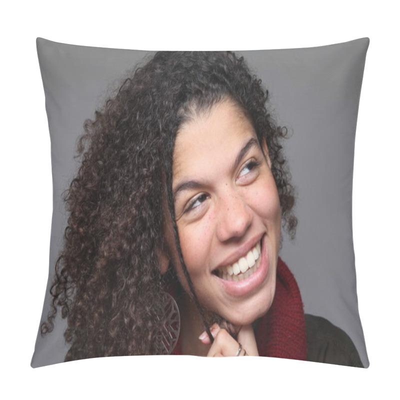 Personality  Portrait Of A Beautiful Happy Afro Woman Pillow Covers