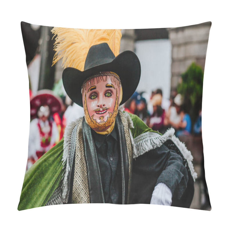 Personality  Huehues Mexico, Mexican Carnival Scene, Dancer Wearing A Traditional Mexican Folk Costume And Mask Rich In Color Pillow Covers