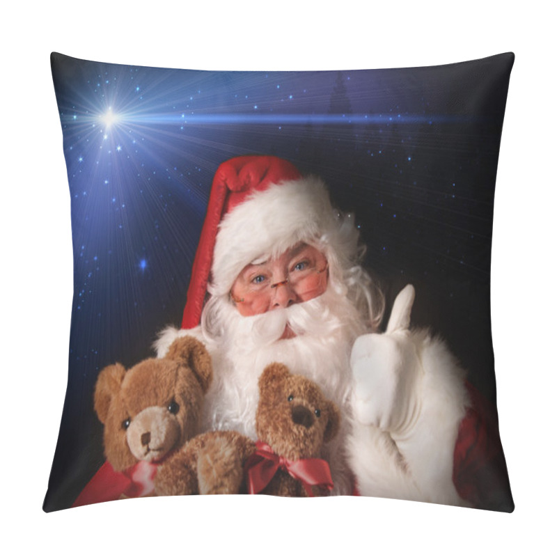 Personality  Santa Smiling Holding Toy Teddy Bears Pillow Covers