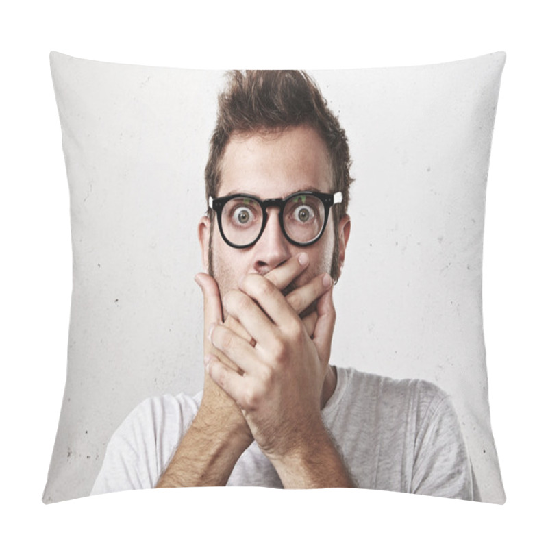 Personality  Surprised Young Man Wearing Eyeglasses Pillow Covers