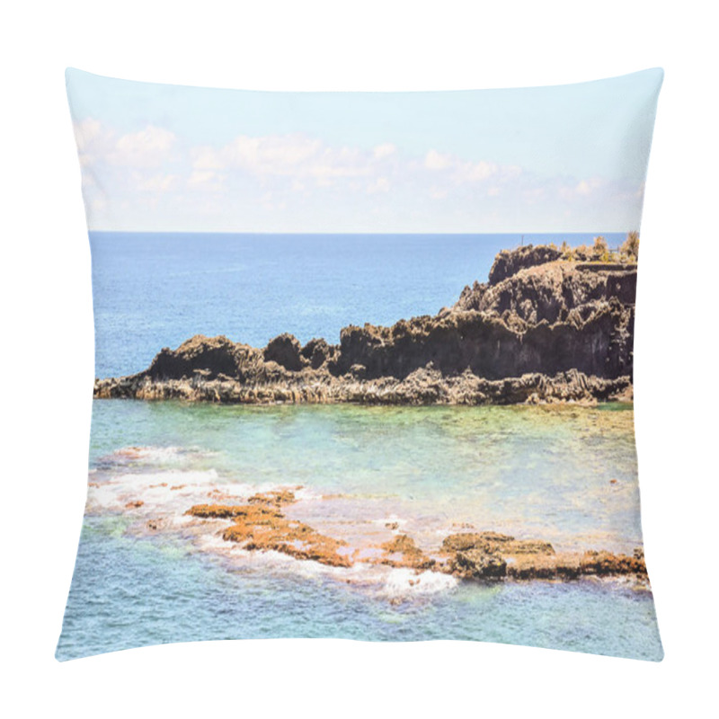 Personality  Photo Picture Of The Beautiful Ocean Coast's View Pillow Covers