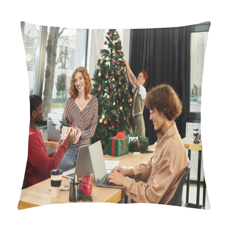 Personality  In A Lively Office, Young Employees Gather To Celebrate Christmas With Decorations And Gifts. Pillow Covers