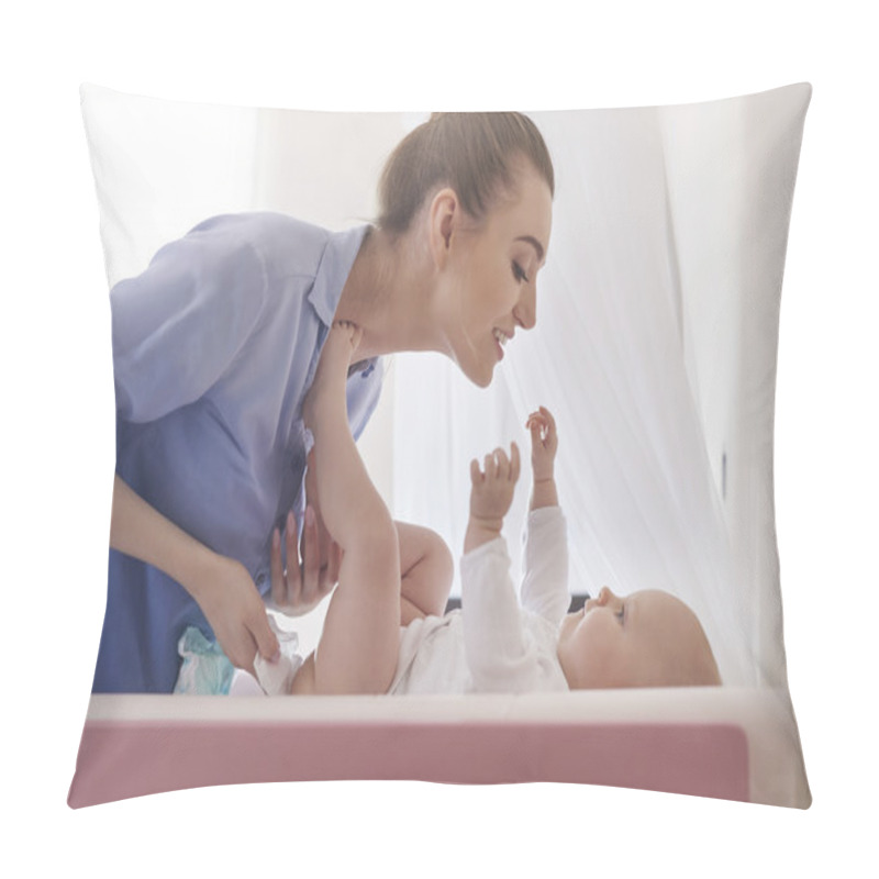 Personality  Mother With Her Baby Daughter Pillow Covers