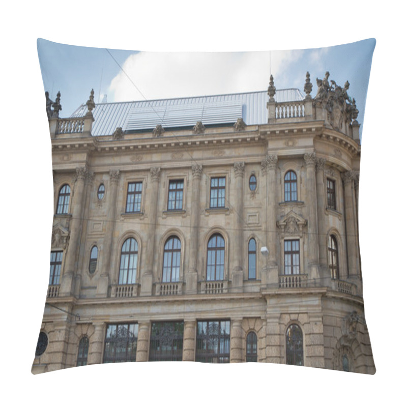 Personality  Former Building Of The Munich Stock Exchange Pillow Covers