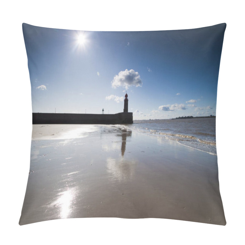 Personality  City Tour In Bremerhaven In Autumn Pillow Covers