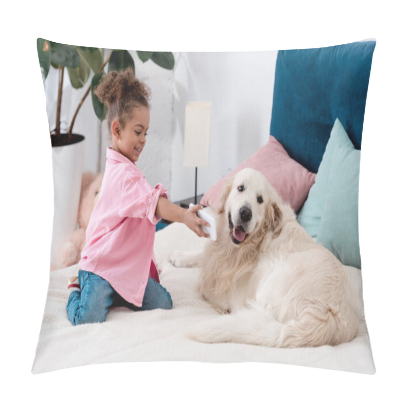 Personality  Adorable African American Child Sitting On The Bed And Shows Smartphone Screen To Dog Pillow Covers