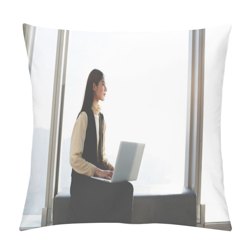 Personality  Young Asian Businesswoman Pillow Covers