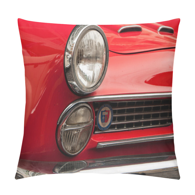 Personality  Detail Old Car Fiat Pillow Covers