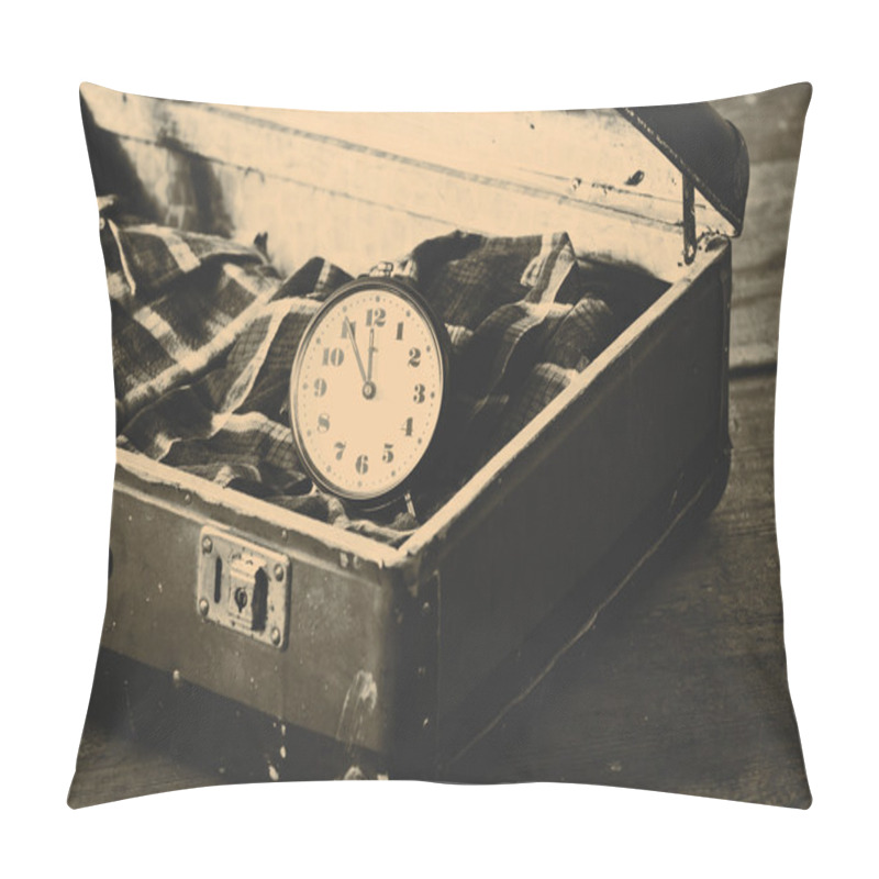 Personality  Time To Go Pillow Covers