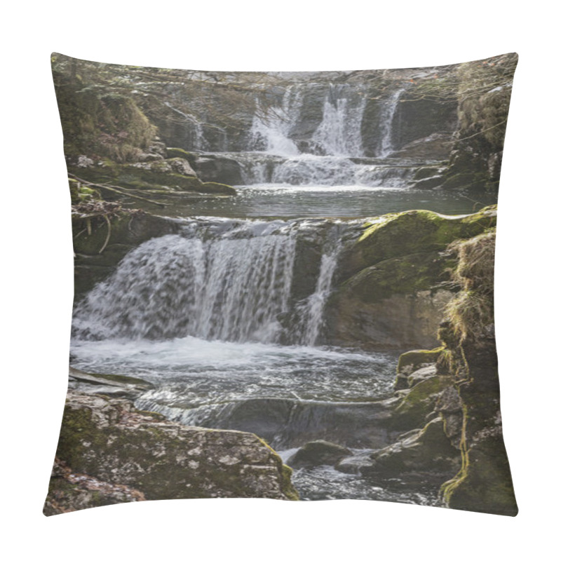 Personality  Enterrottach Waterfall Pillow Covers