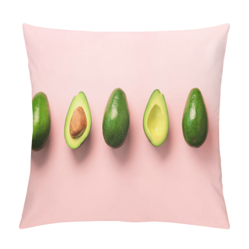 Personality  Organic Avocado With Seed, Avocado Halves And Whole Fruits On Pink Background. Top View. Pop Art Design, Creative Summer Food Concept. Green Avocadoes Pattern In Minimal Flat Lay Style. Pillow Covers