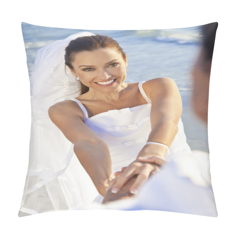 Personality  Bride & Groom Married Couple At Beach Wedding Pillow Covers