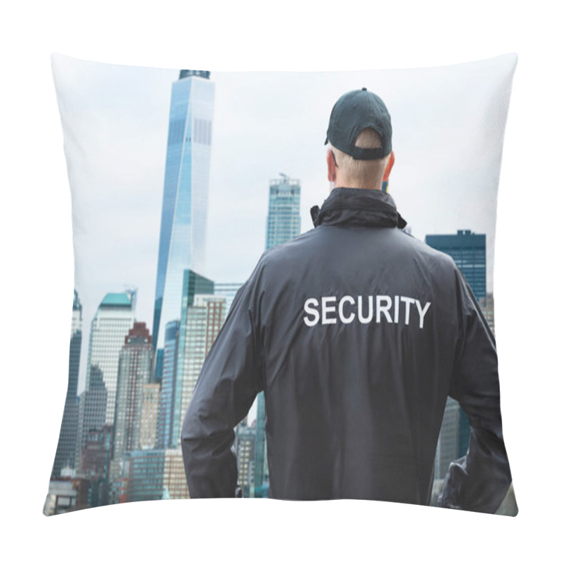 Personality  Male Security Guard Looking At City Skyline In Manhattan, New York Pillow Covers