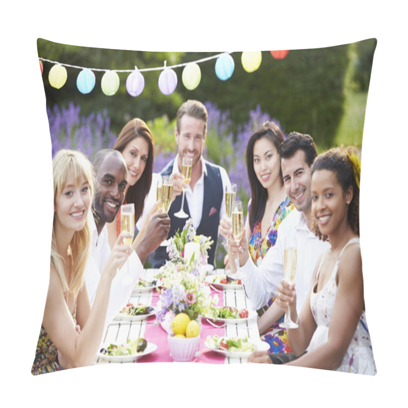 Personality  Friends Enjoying Outdoor Dinner Party Pillow Covers