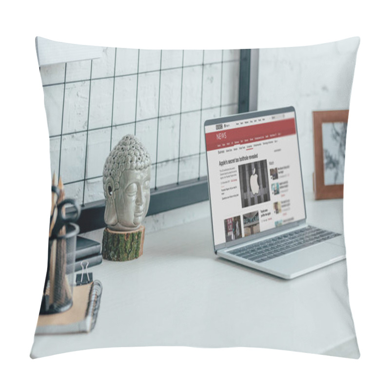 Personality  Laptop With Loaded Bbc News Page On Table In Modern Office Pillow Covers