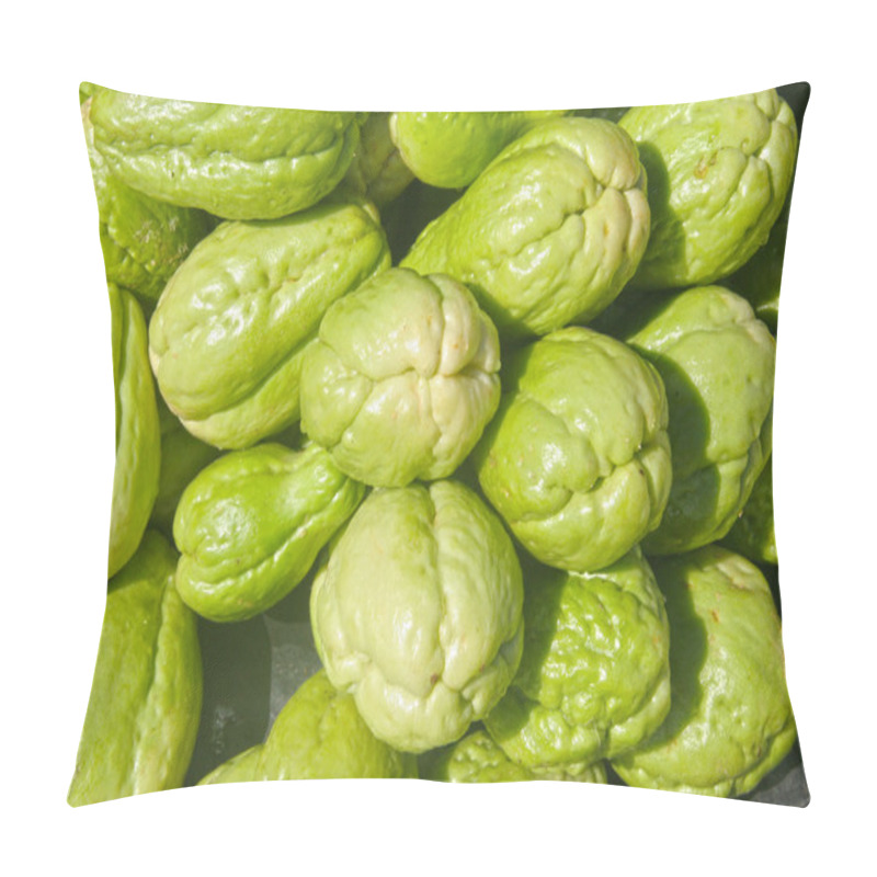 Personality  Green Port Of Chayote Fruit. Pillow Covers