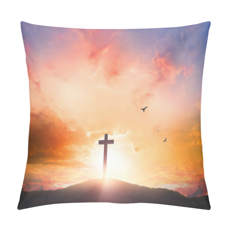 Personality  Good Friday Concept: Silhouette Cross On  Mountain Sunset Background Pillow Covers