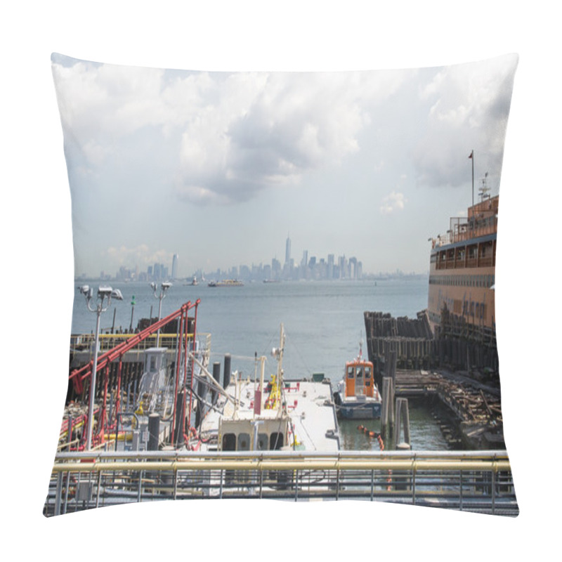 Personality  Manhattan Skyline Pillow Covers