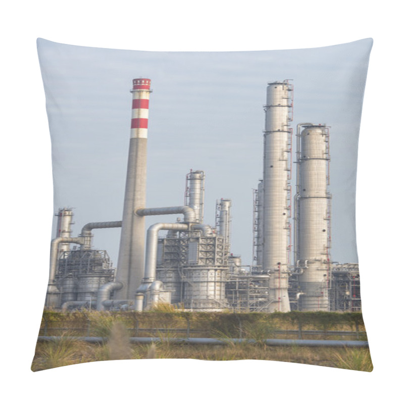 Personality  Big Industrial Oil Tanks In A Refinery Pillow Covers