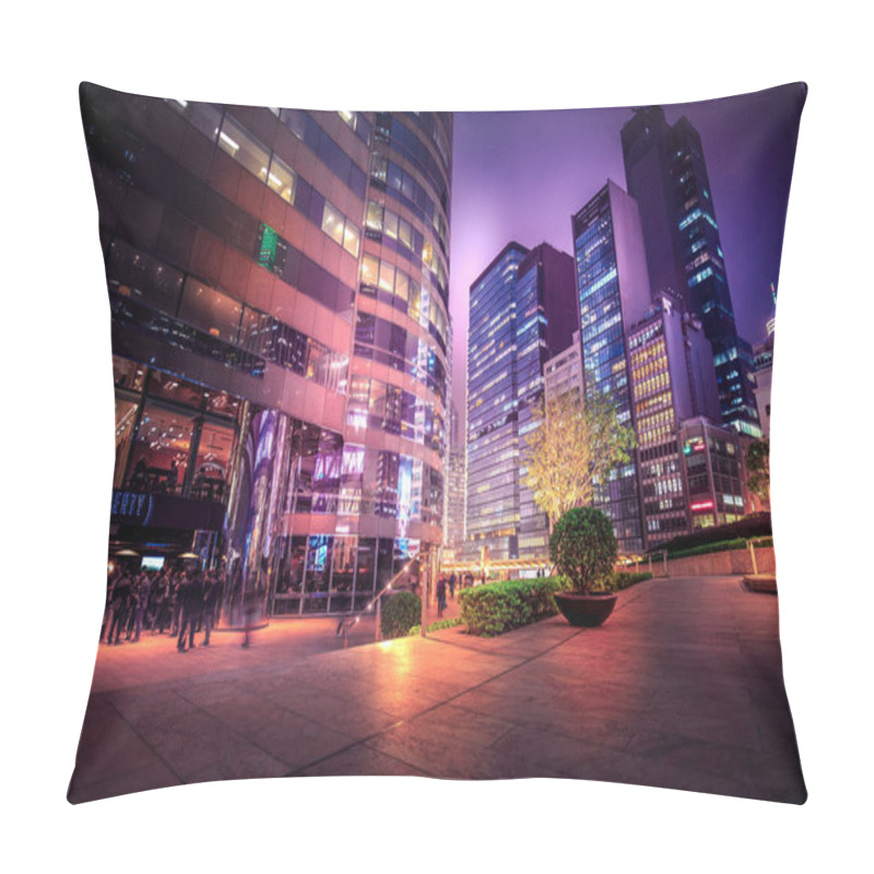 Personality  Aug 10, 2017 -  Hong Kong : View Of Street With Crowd Of People At Night  Pillow Covers