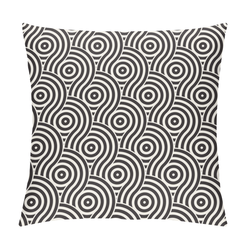 Personality  Vector Seamless Geometric Pattern Composed With Circles And Lines. Modern Stylish Rounded Stripes Texture. Repeating Abstract Background Pillow Covers