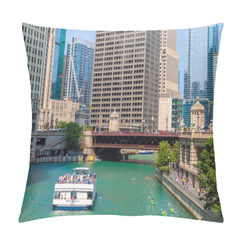 Personality  CHICAGO, USA - MARCH 29, 2020: Sightseeing Cruise At Chicago River In Chicago, Illinois, USA Pillow Covers