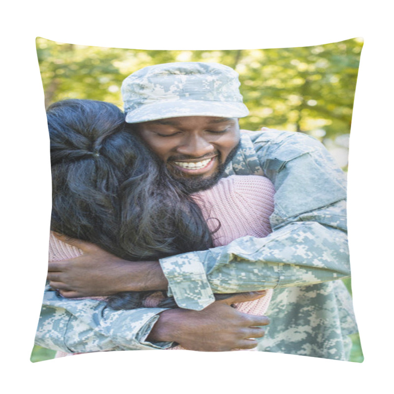 Personality  Smiling African American Soldier In Military Uniform Cuddling Girlfriend In Park Pillow Covers