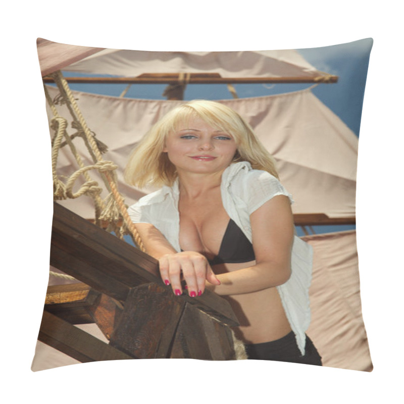 Personality  Blonde Pillow Covers