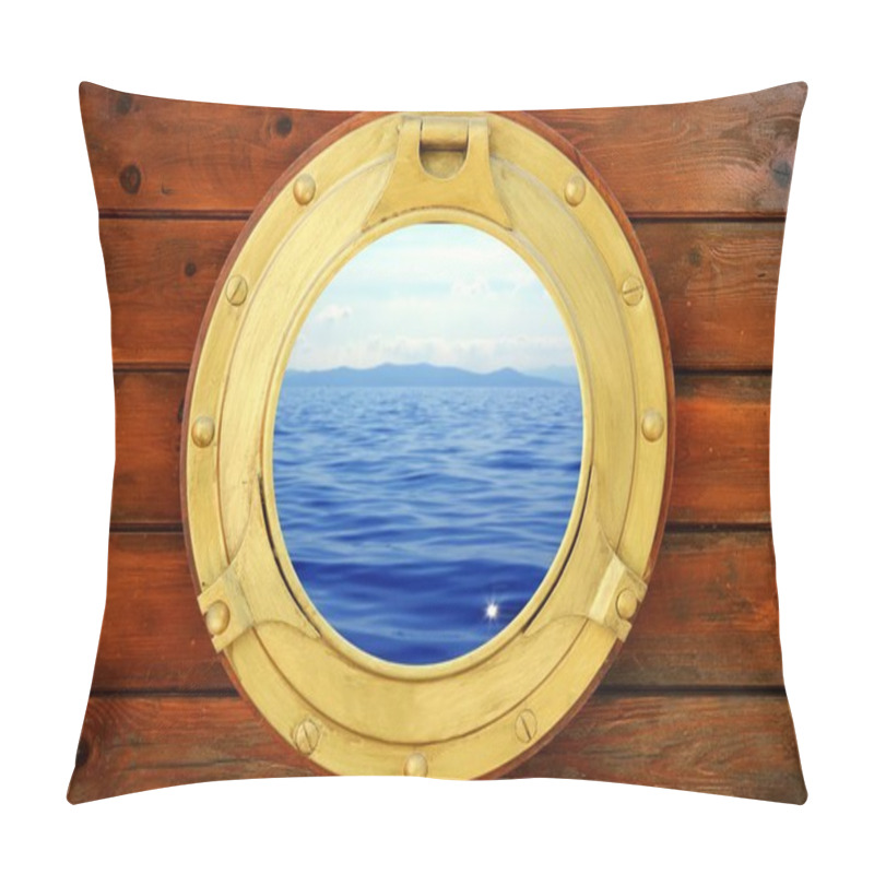 Personality  Boat Closed Porthole With Vacation Seascape View Pillow Covers