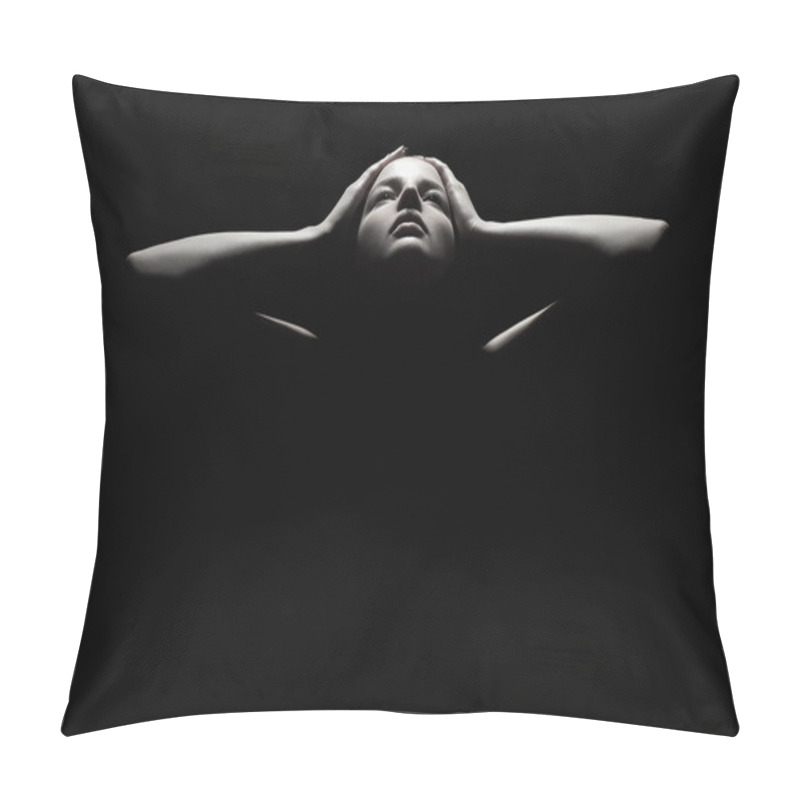 Personality  Girl Holding The Face Like A Mask.woman Body Silhouette Pillow Covers