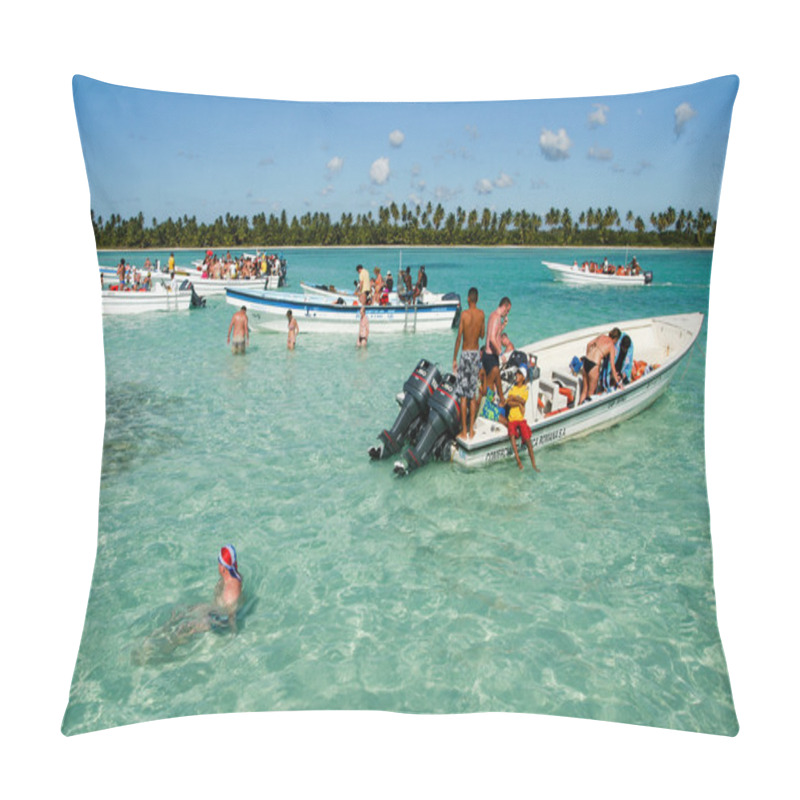 Personality  Tourists Swimming At The Beach Of Saona Island Pillow Covers