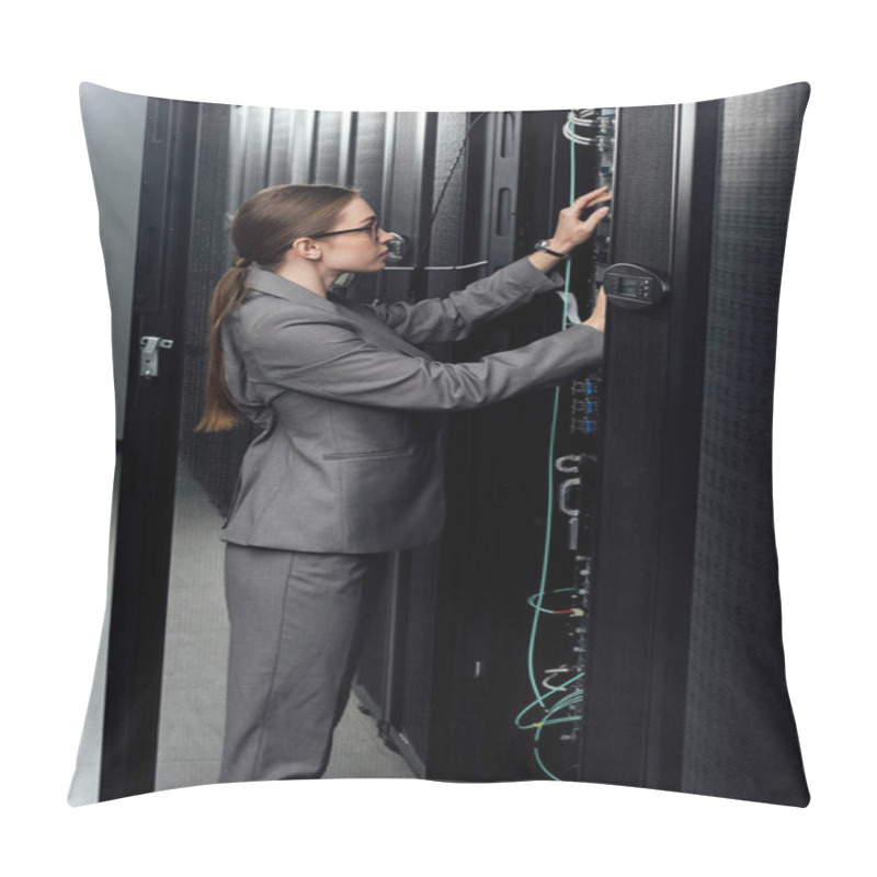 Personality  Attractive Businesswoman In Glasses Looking At Server Rack In Data Center  Pillow Covers